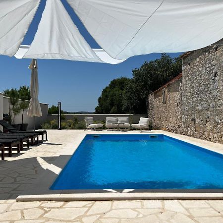 Stankovci  Boutique House Ika With Private Swimming Poolヴィラ エクステリア 写真